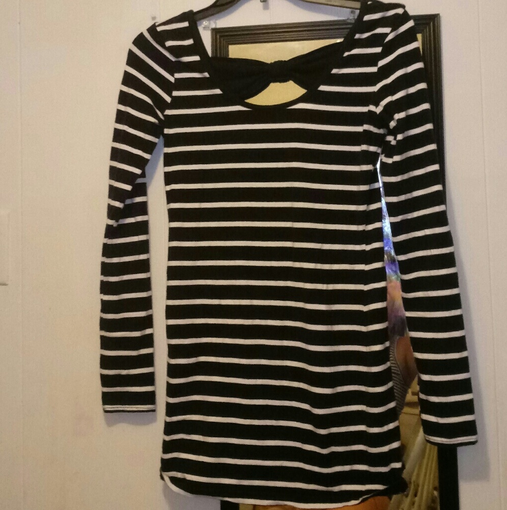 Small forever 21 shirt